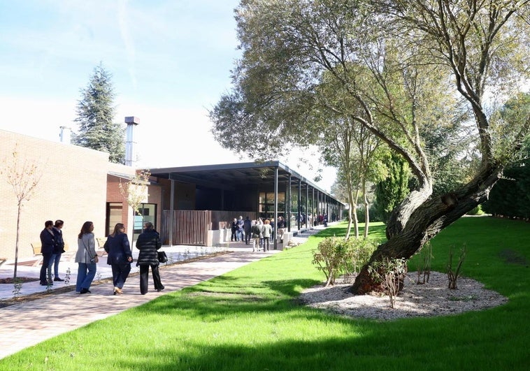 Las Contiendas estrena un jardín para que los vallisoletanos depositen las cenizas de sus fallecidos